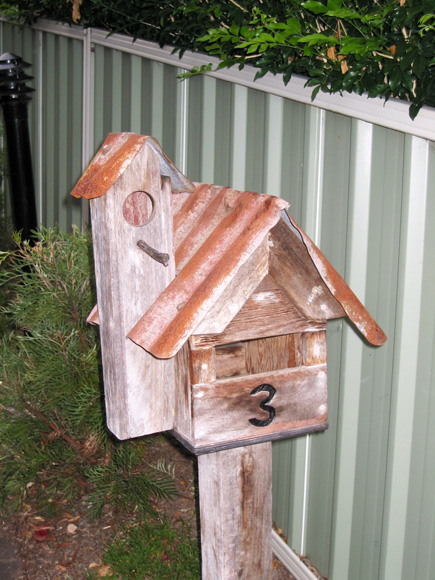 acacia-gardens-mailbox-lookout-tower-um.jpg
