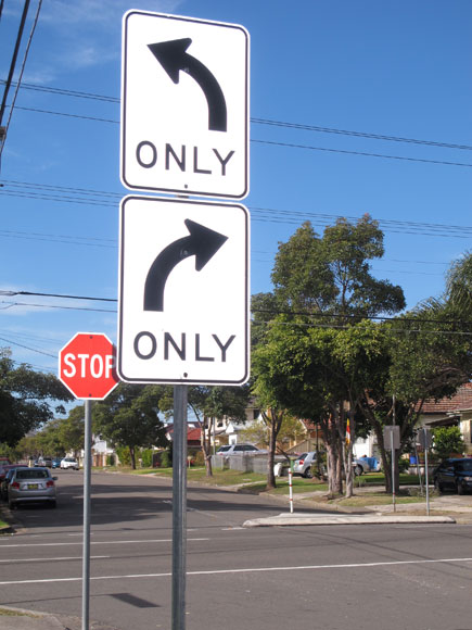 canley-vale-wrong-way-right-way-sign-usg.jpg