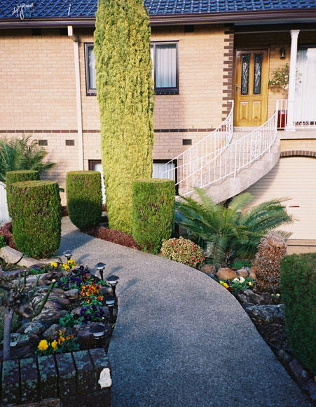 east-ryde-garden-house-entrance-xg.jpg