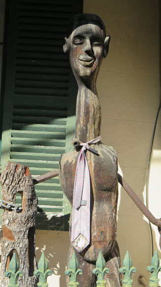 glebe-human-tree-sculptures-04-usc.jpg