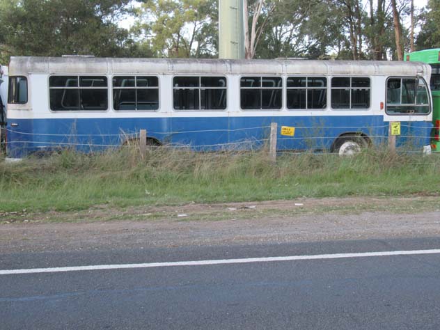 oakville-abandoned-buses-01-uv.jpg