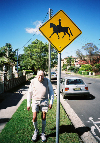 rosehill-sign-horses-usg.jpg