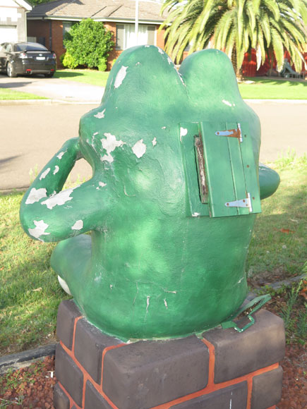 south-penrith-frog-mailboxes-1-um.jpg
