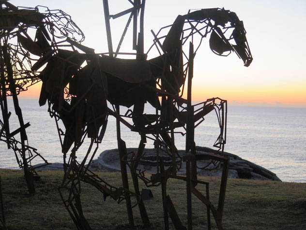 tamarama-sculpture-17-horse-usc.jpg